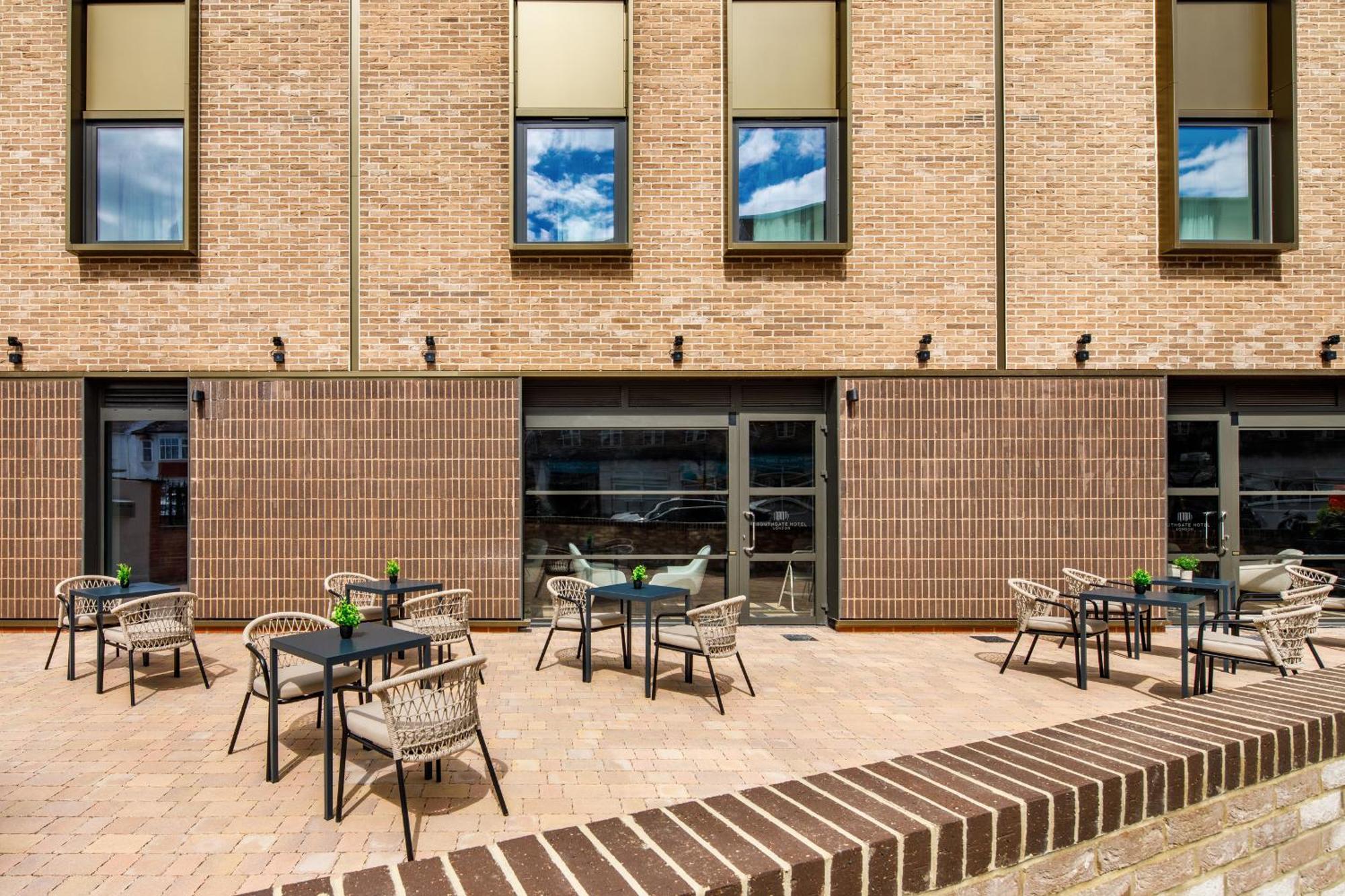 Southgate Hotel London East Barnet 外观 照片